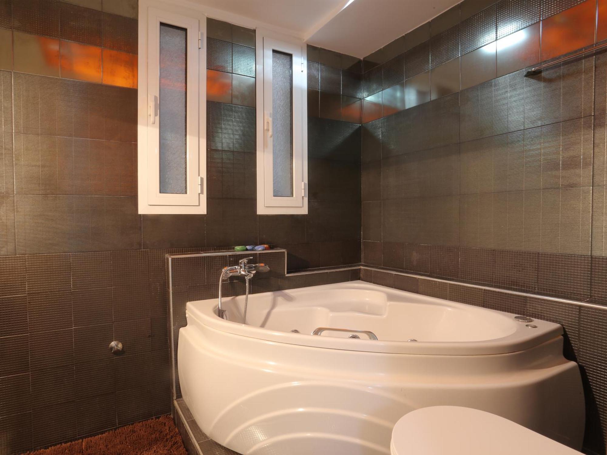 Appartement White Tower Family With Jacuzzi - Perfect Hospitality